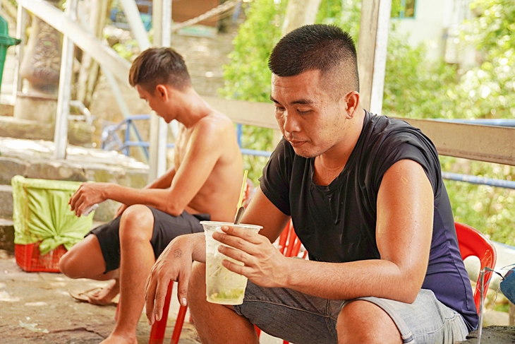 anh-6-khuan-vac-read-only-17503472984951750577841