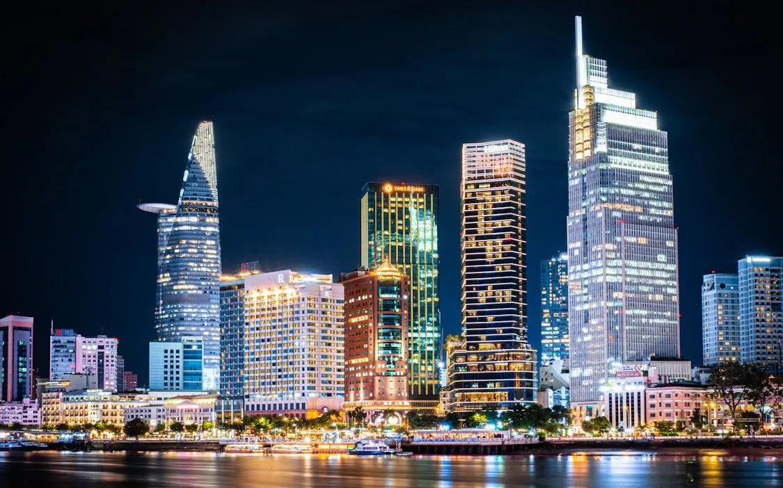 anh1-1-tttc-ho-chi-minh-29550352364156653661398-80914859628096113956190-1