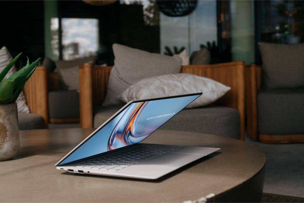asus_expertbookultra_acn_scenario20-1