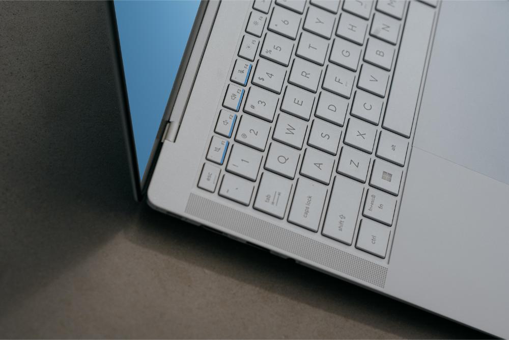 asus_expertbookultra_acn_scenario37-2