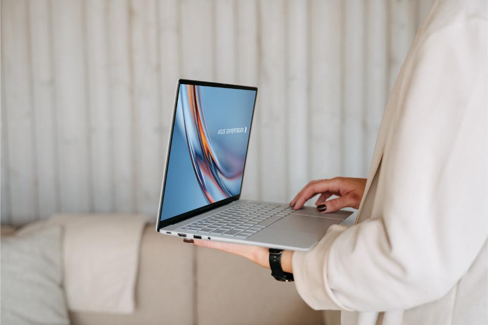 asus_expertbookultra_acn_scenario87-2