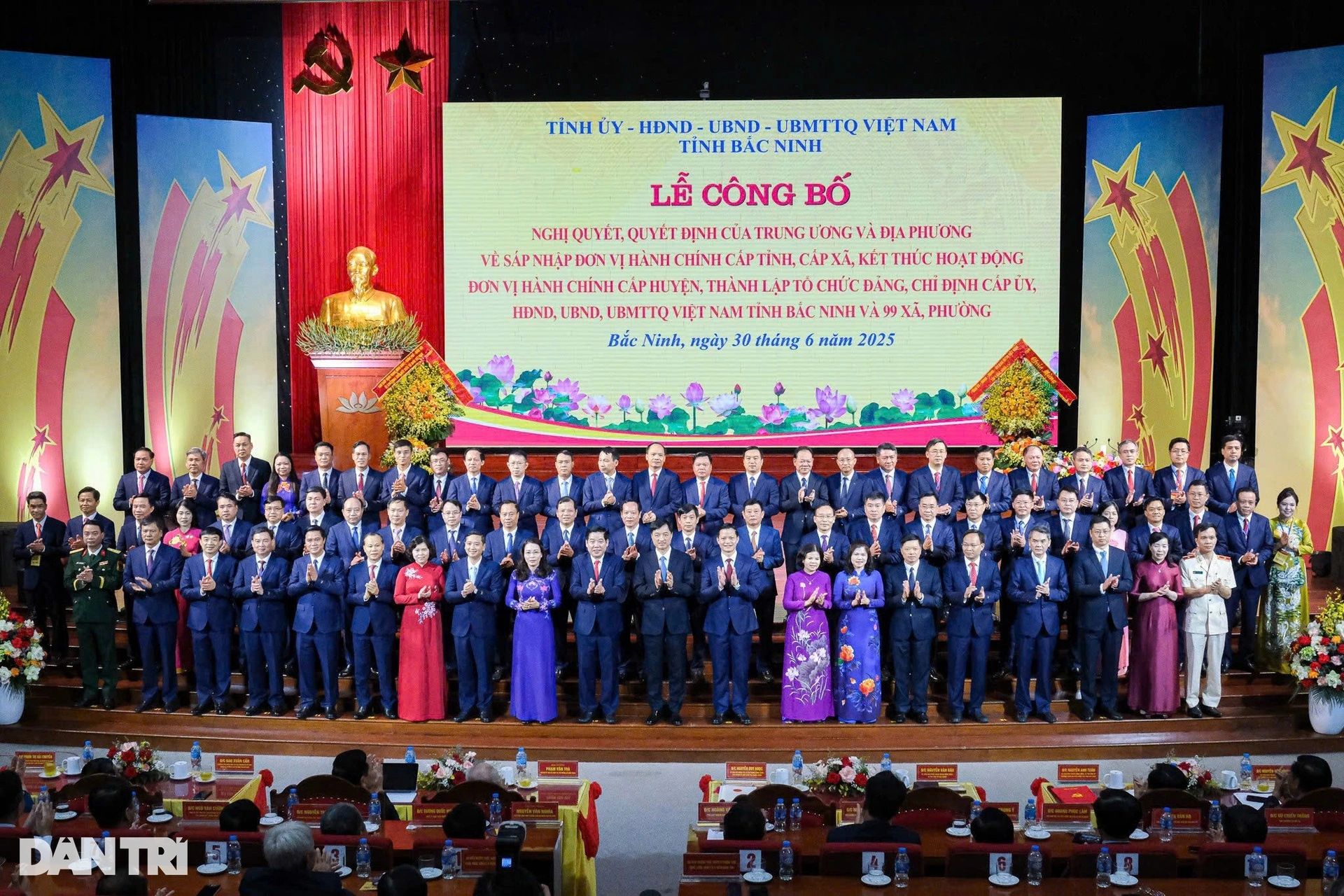 nhung-chi-tiet-dac-biet-cua-bi-thu-chu-tich-cac-tinh-thanh-sau-sap-nhap-1751277107909